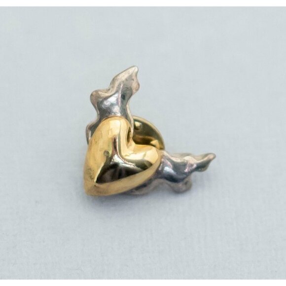 Vintage Golden Heart Pin CY1 - Picture 1 of 2